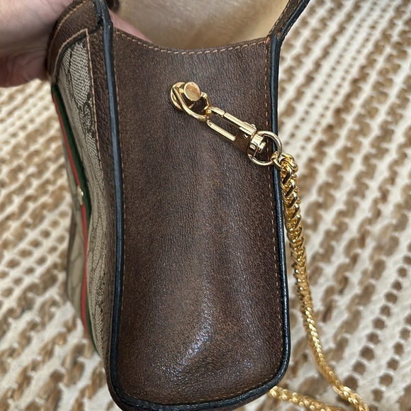 Authentic Gucci Ophidia GG Clutch in Good Condition - Picture 15 of 16